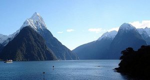 米爾福德峽灣，新西蘭. Author Wikikiwiman