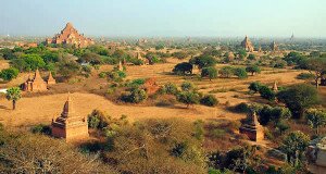 蒲甘，緬甸. Author Momo (Kudumomo)