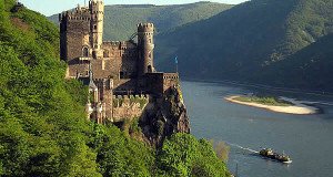 Burg Rheinstein, Долина Рейна, Германия. Author Manfred Heyde