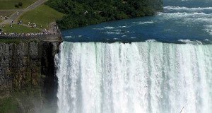 Niagara Falls, New York - Ontario, United States of America - Canada. Author ilkerender. Licensed under the Creative Commons Attribution