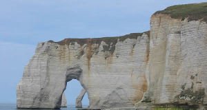 Etretat, Normandy, France. Author Donarreiskoffer. Licensed under the Creative Commons Attribution-Share Alike