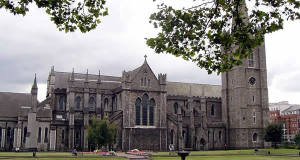 St. Patrick's Cathedral, Dublin, Irsko. Author Thorsten Pohl Thpohl. No Copyright