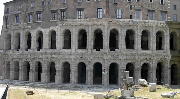 Teatro Marcello, Rzym, Włochy. Author and Copyright Marco Ramerini