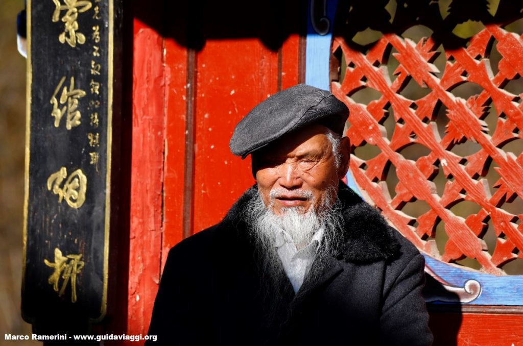 An old man, Shigu, Yunnan, China. Author and Copyright Marco Ramerini.