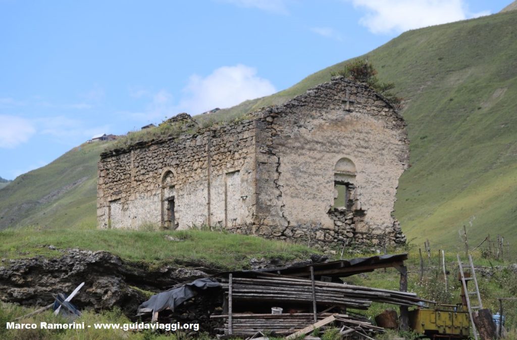 The ruins of the church, Dartlo, Georgia. Author and Copyright Marco Ramerini