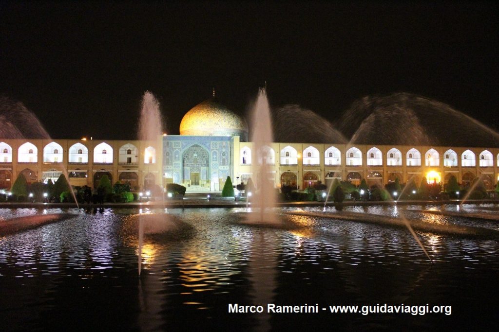 Naqsh-e jahān square, Isfahan, Iran. Author and Copyright Marco Ramerini,