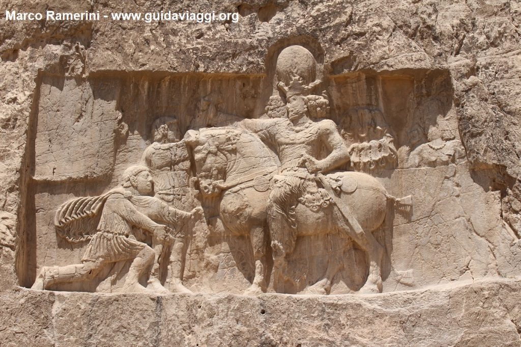 Triumph von Shapur I, Naqsh-e Rostam, Iran. Autor und Copyright Marco Ramerini