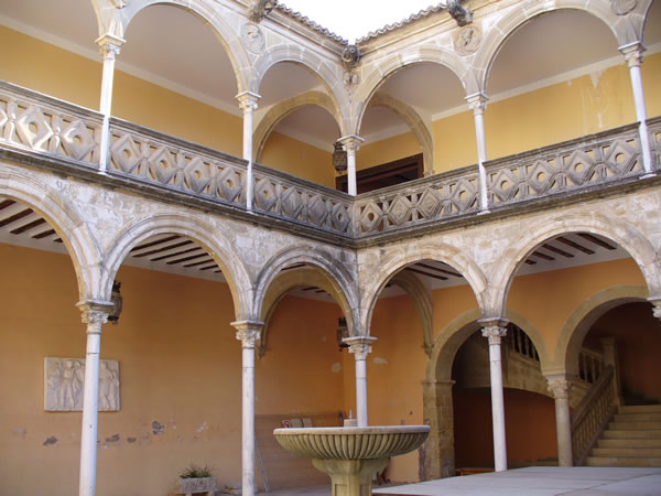 Patio de la Casa las Torres, Ubeda, Andalusia, Spain. Author and Copyright Liliana Ramerini