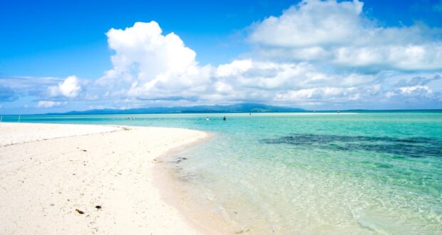 Kondoi Beach, Taketomi island, Yaeyama Islands, Okinawa Prefecture, Japan. Credit [©Okinawa Convention＆Visitors Bureau] or [©OCVB]