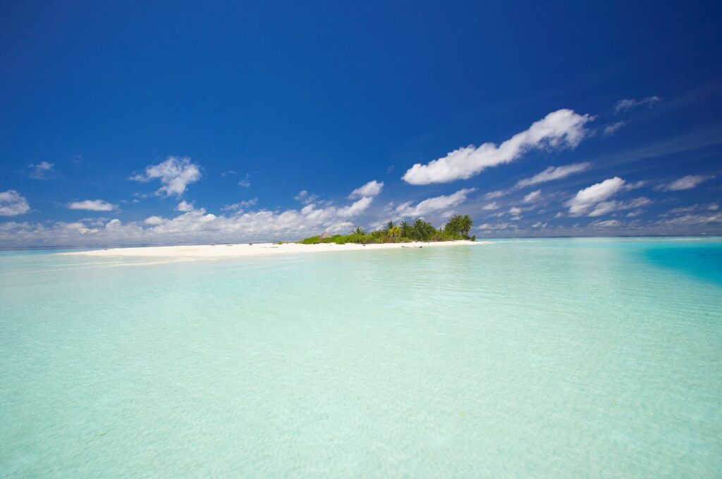Eine Insel auf den Malediven. Credit Maldives Tourism